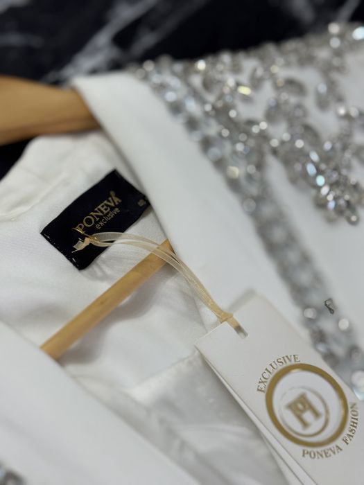 Белый брючный костюм со стразами PONEVA FASHION (турция)