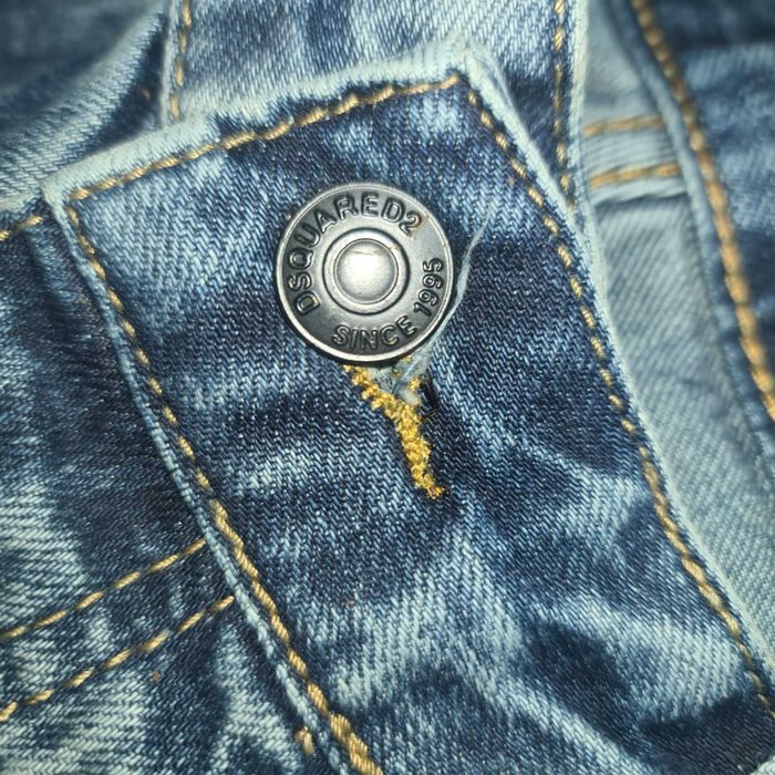 Тотална промоция само за Коледа-дънки-DSQUARED 2-от 350лв на 280лв.