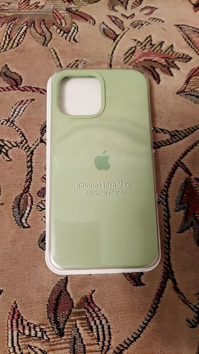 Чехол на iPhone 13 Pro Max