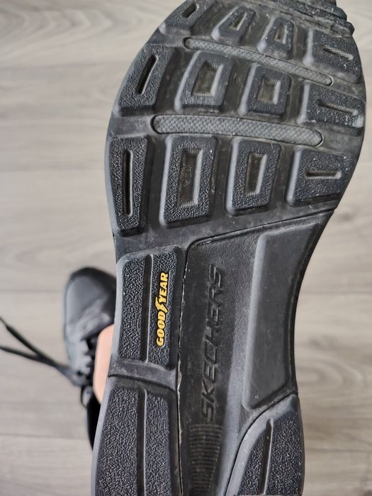 Skechers - Pantofi sport mid-cut Global Jogger, Negru, 40