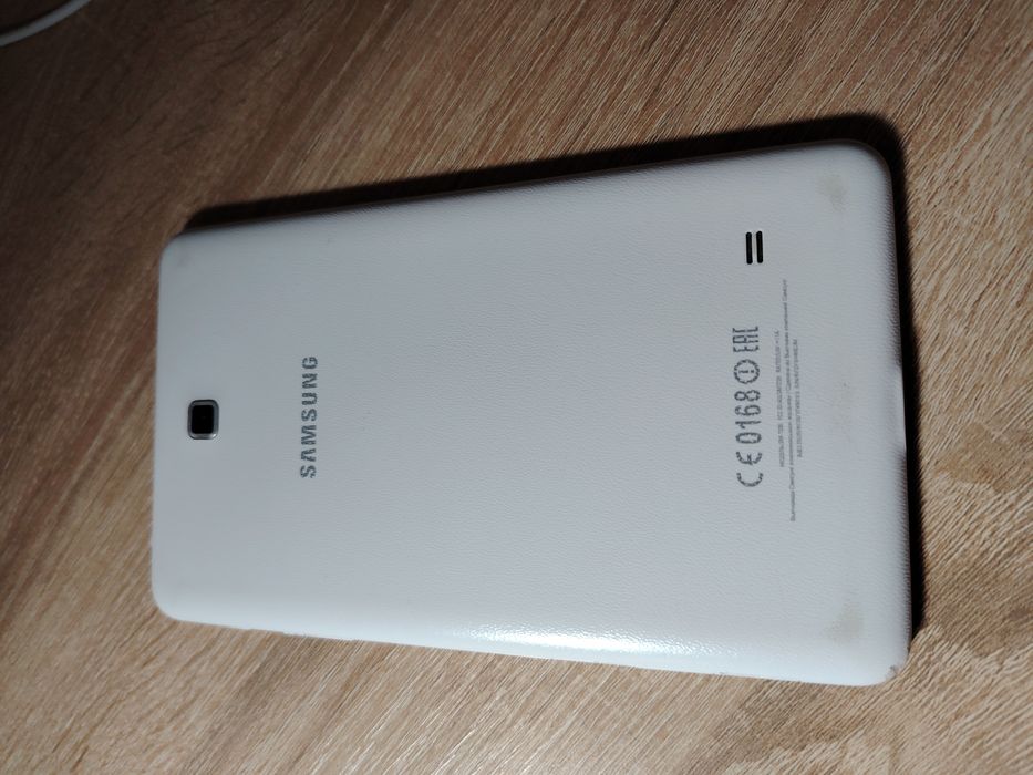 Продам  телефон и планшет в подарок