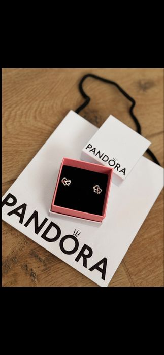 Пандора обеци Pandora