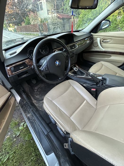 Plansa planse bord cu navigatie bmw e90 e91