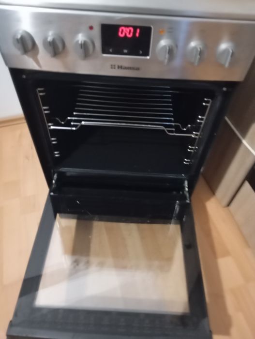 Aragaz  inox merge foarte bine nu are niciun defect.l.