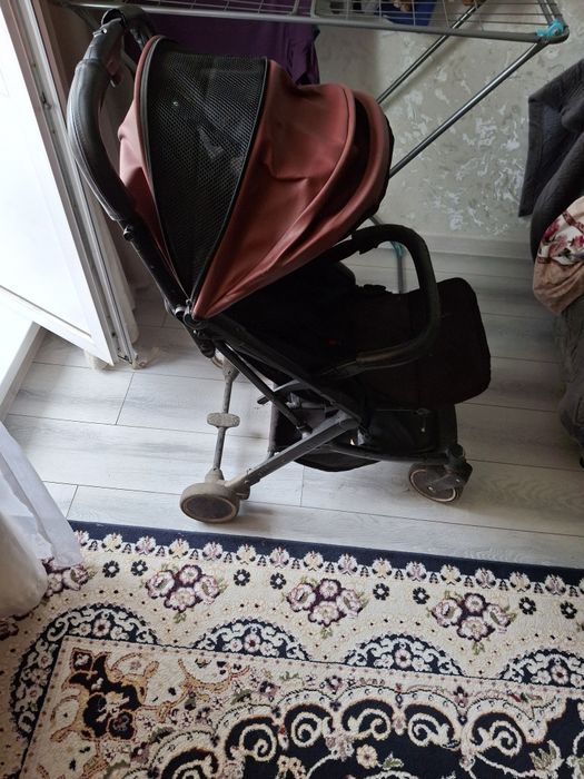 Коляска прогулочная