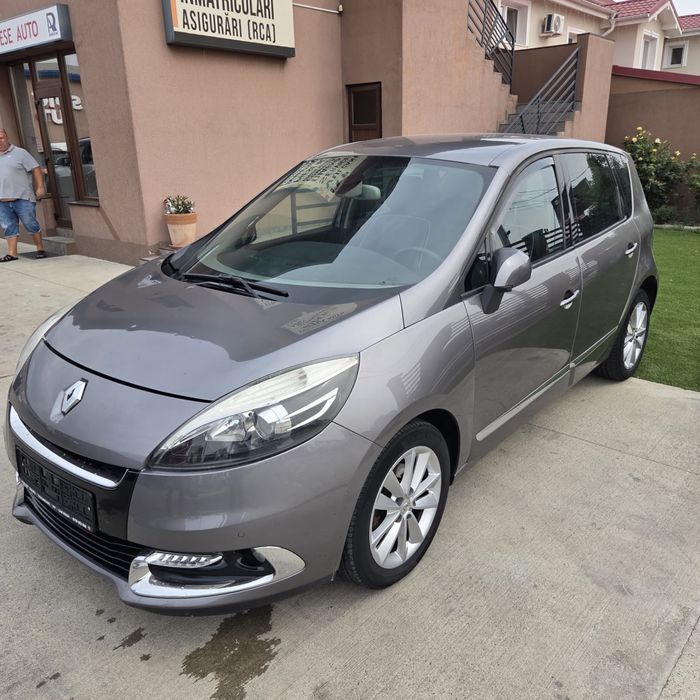 RENAULT Scenic