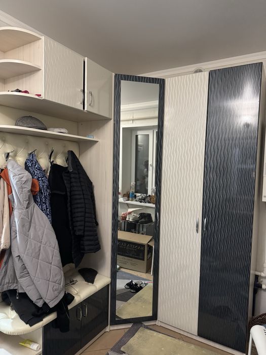 Продам прихожую