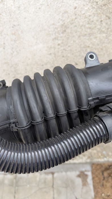 Продавам маркуч от дебитомер към турбина БМВ Е91 320d 177hp 2007