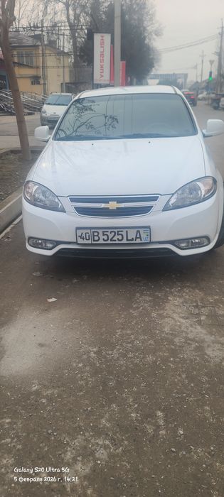 Машина сотилади холати зор бензинда факат нахтга сотилади