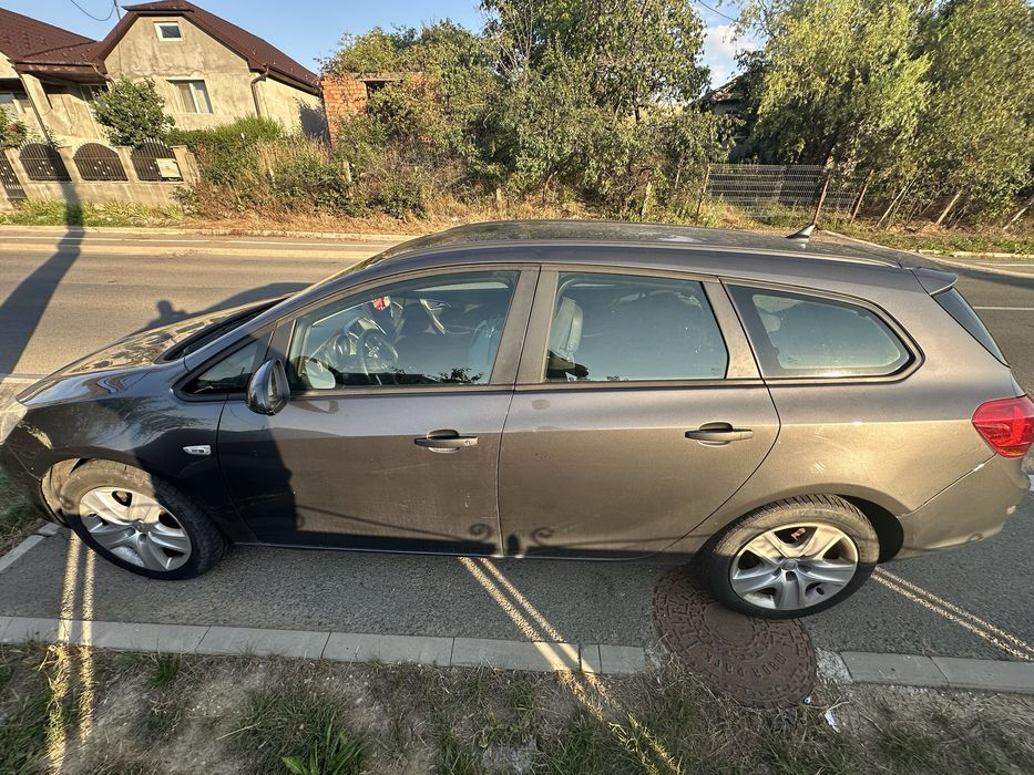 OPEL Astra 2011 — imagine 2