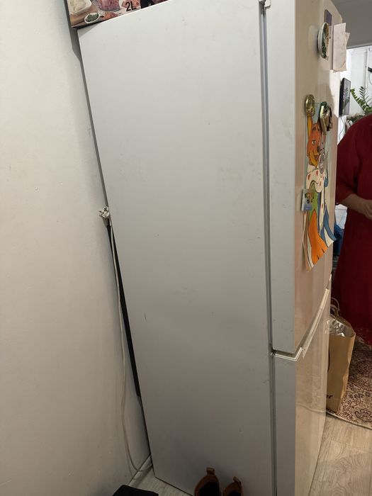 Продаю холодильник