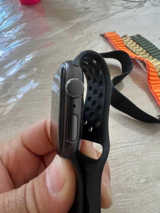 Продам apple watch Se
