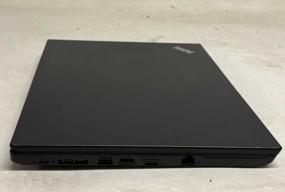 Laptop Lenovo L490 cu procesor i5-8365U, 8GB RAM, SSD 256GB NVMe, ecran 14" Full HD, tastatură cu layout US, încărcător original și autonomie 3h