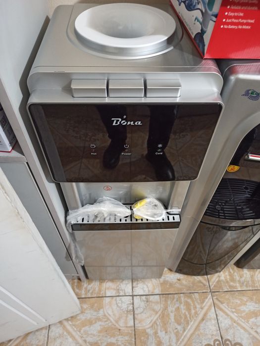 Диспенсер для воды!(Новые настольные)