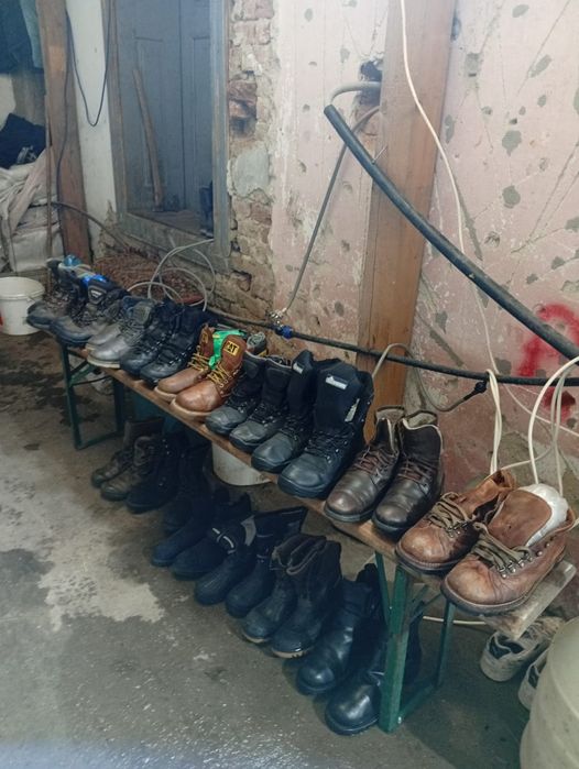 Vând ghete și bocanci de iarna