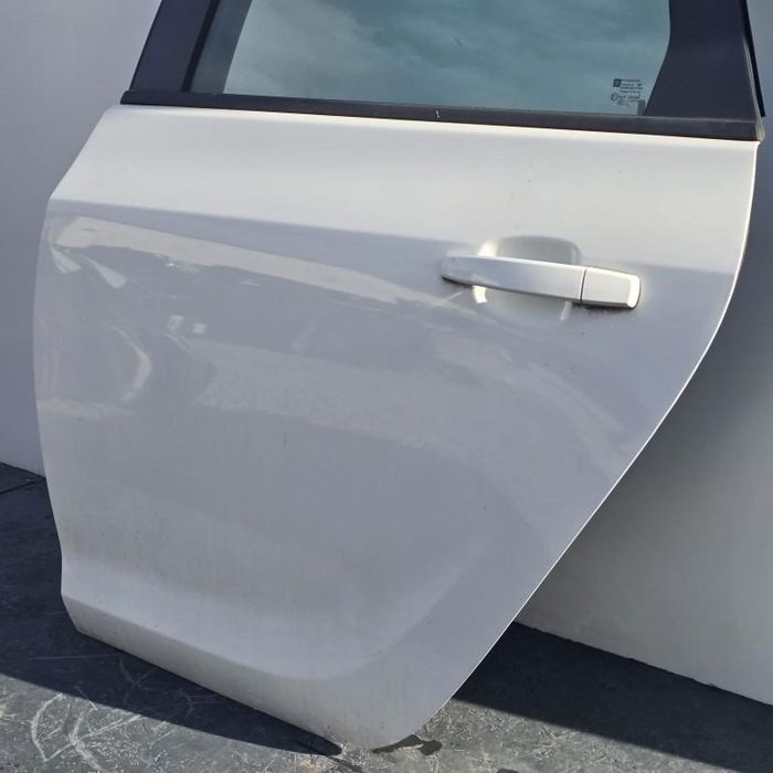 Portiera usa stanga spate Opel Astra J