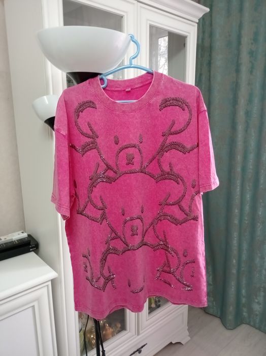 Футболки стразы  отличное качество