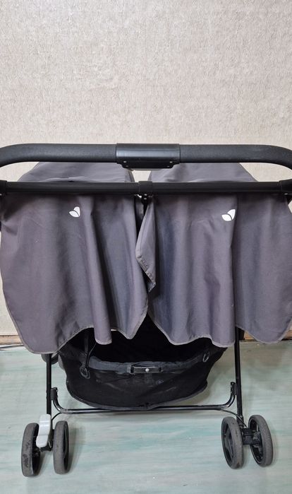 Коляска для двойни Joie