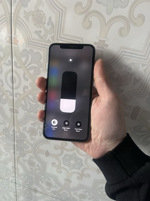 Iphone x 64 gb oynasi singan