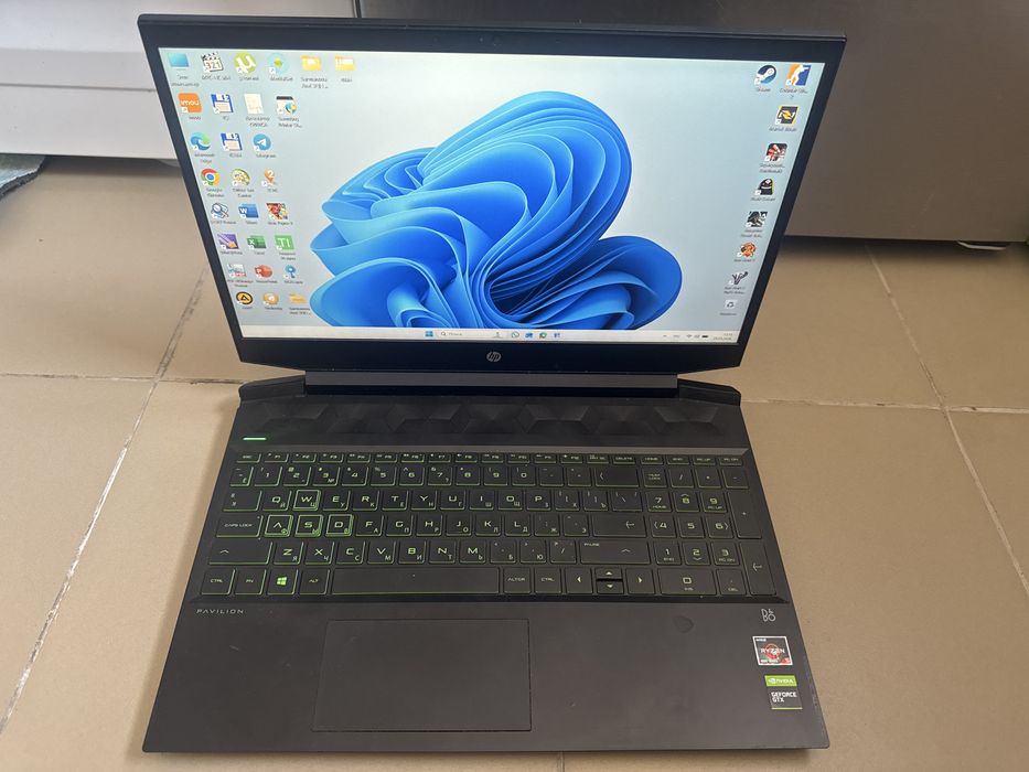 Игравой ноутбук HP PAVILION