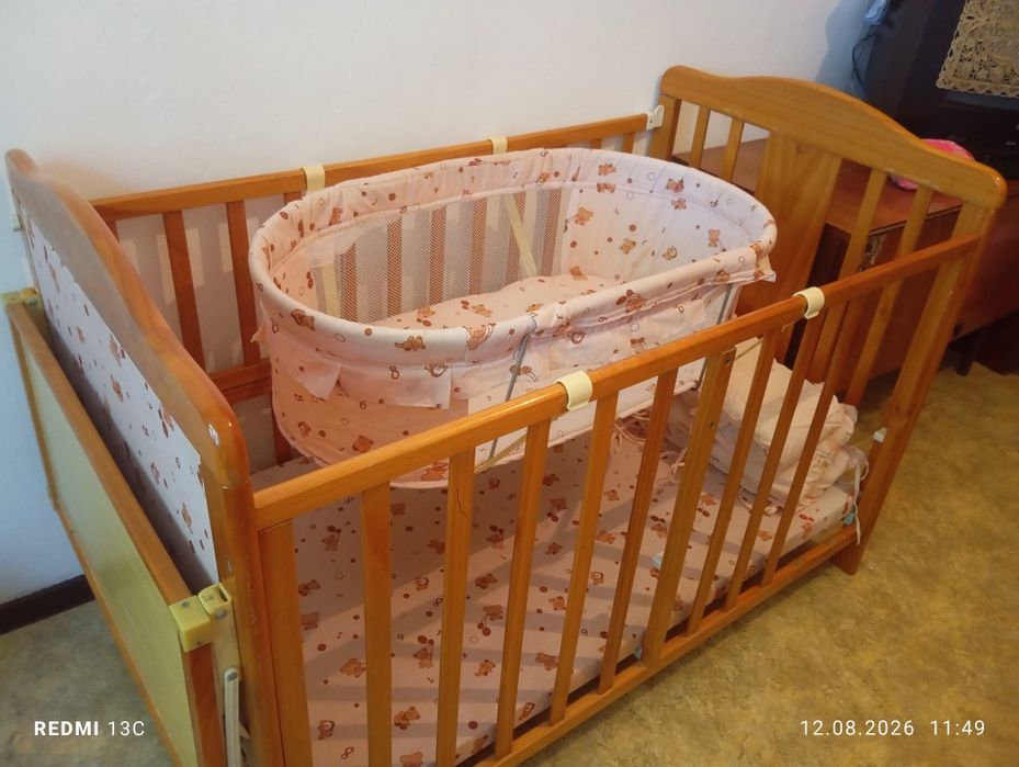 Продам манеж б у в хорошем состоянии