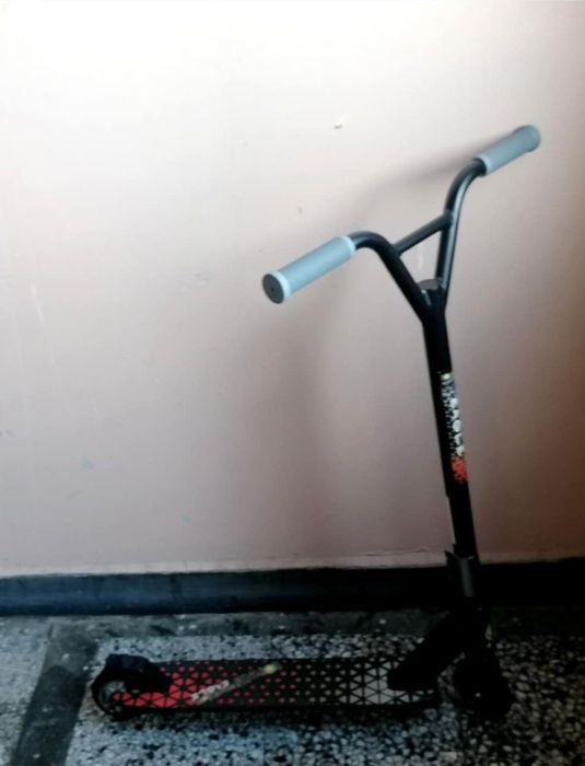 Тротинетка за скокове