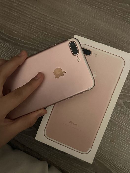 Продам iPhone 7Plus,128GB(АКБ 99%)