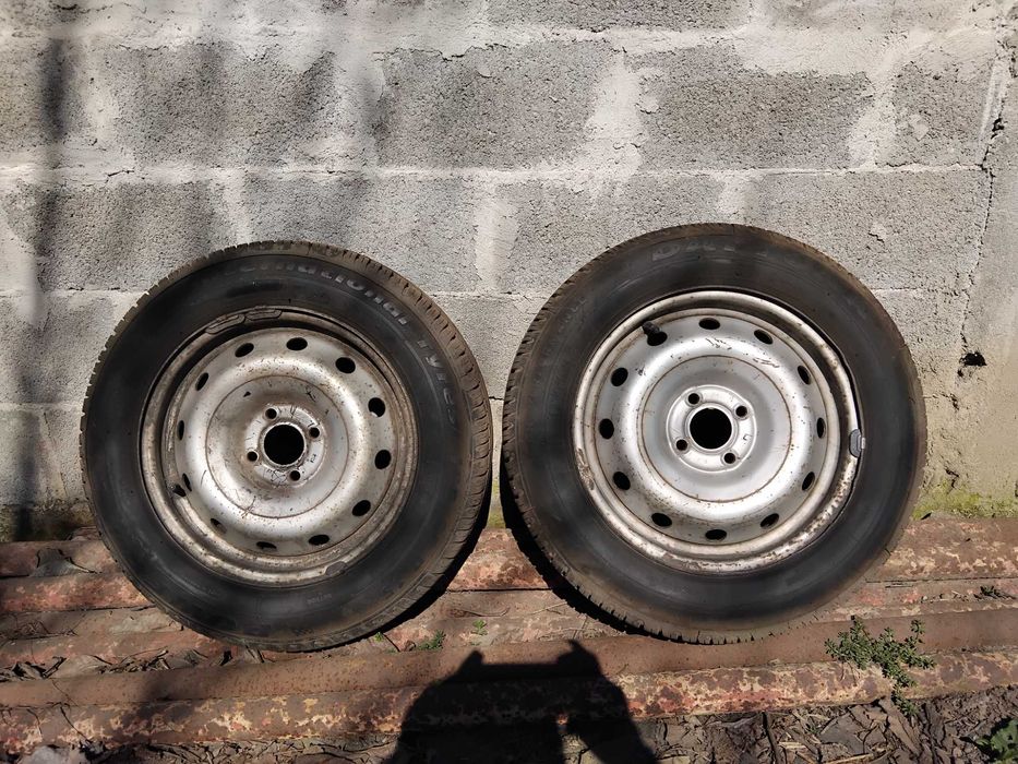 Vând roți vară DACIA - 185/65 r15 - 375 lei / perechea.