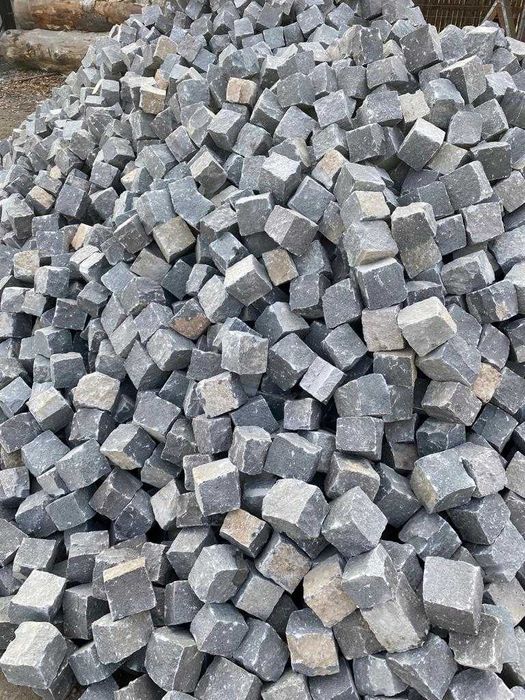 Pachet Piatră Cubică: Material, Transport și Pus pe Poziție