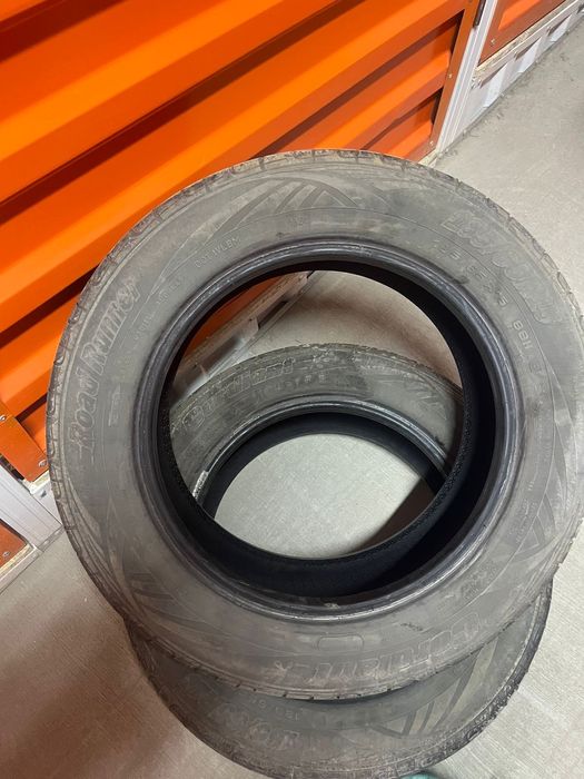 Продам 2 баллона резины 185/65R15