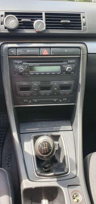 Vand Audi A4 B7 2 l benzina aspirat