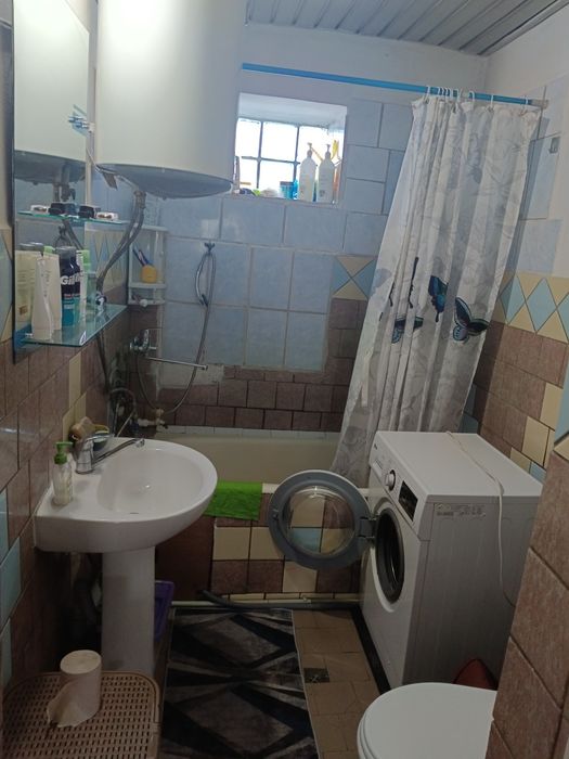 Продам большой дом район треугольник...