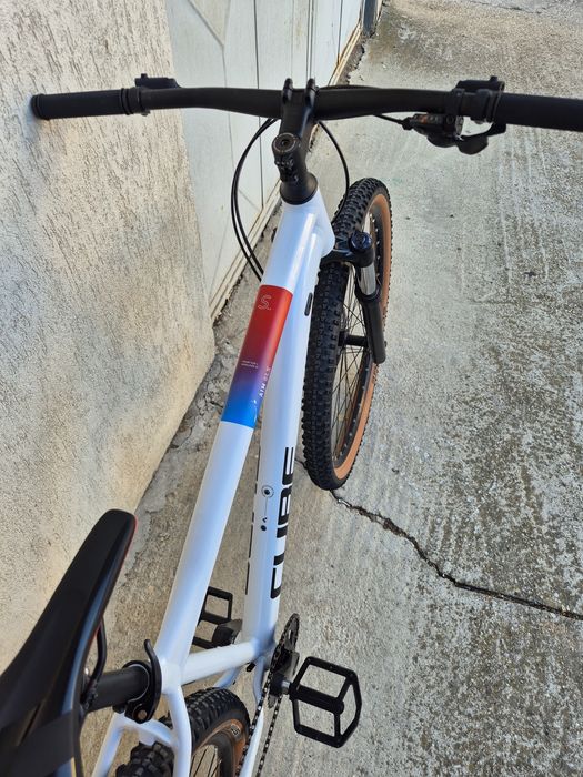 Bicicleta cube aim slx 29