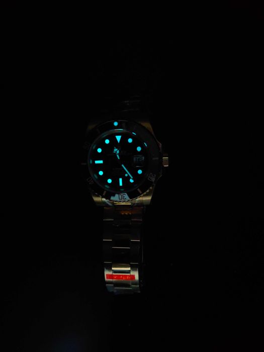 Rolex Submariner Gold  с 3 секунди отклонение