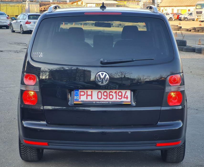 VW Touran Freestyle ~ 7 Locuri ~ Euro5 ~ Navi , Klimă , Xenon , Led , Jante ~ Imp Germania