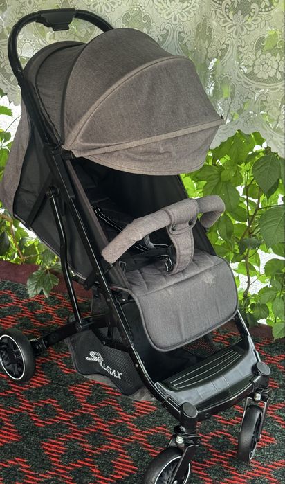 Продам детскую каляску прогулочную
