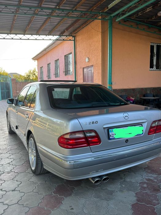 Mercedes benz E280
