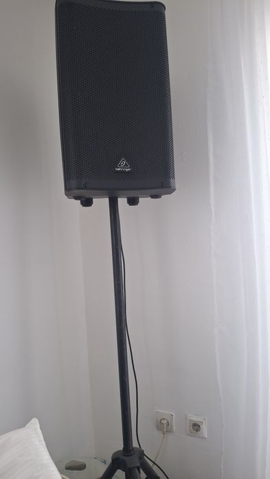 Schimb boxa activa beringer 136 dB aier liber foarte puternica  jbl