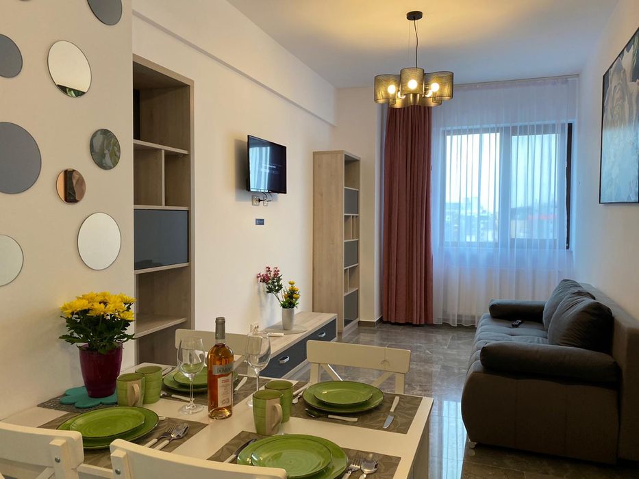 IS Central Palas!! Ap 1-2-3 Camere Regim Hotelier by GLAM Apartments