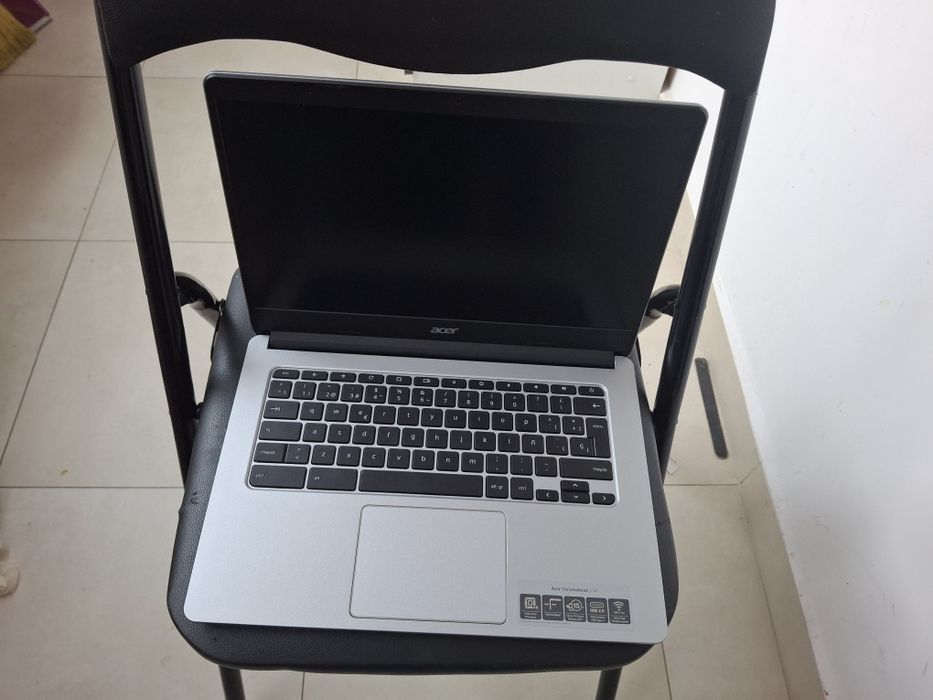 Acer Chromebook – stare foarte bună, resetat din fabrică