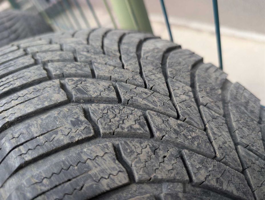 set 4 cauciucuri iarna Bridgestone Blizzak 215/60 R17