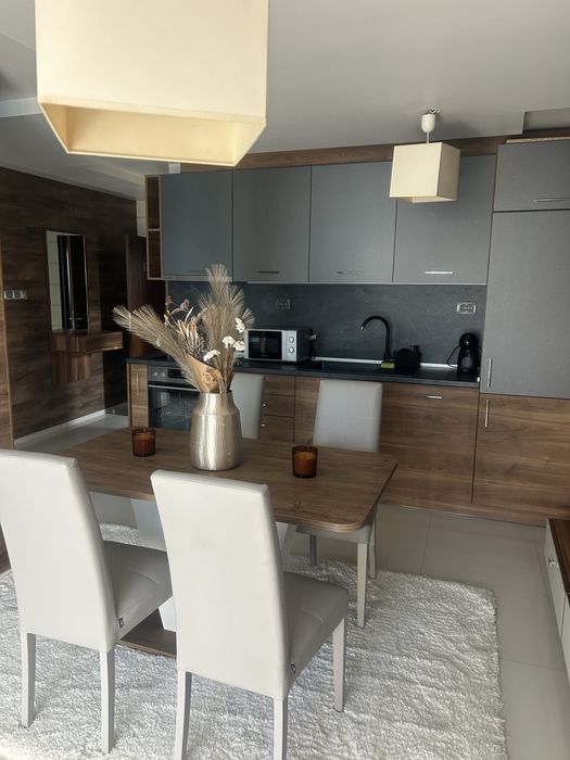 Дава се под наем Едностаен апартамент в с. Иваново, Област Шумен - 65 кв.м за 408 € - Снимка #12