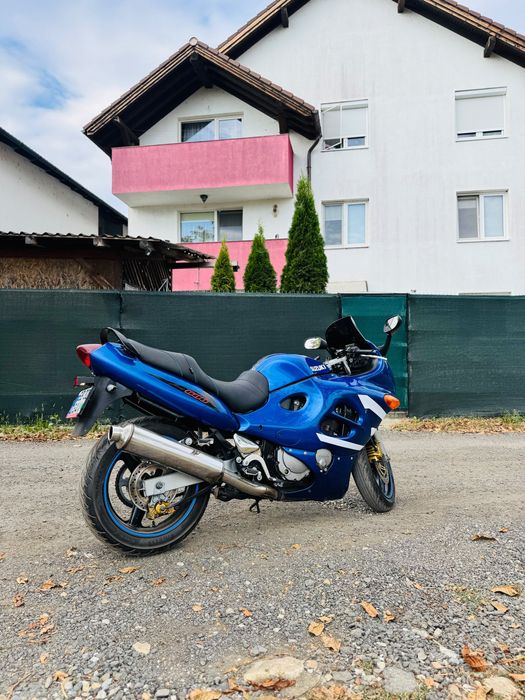 Motor Suzuki GSX