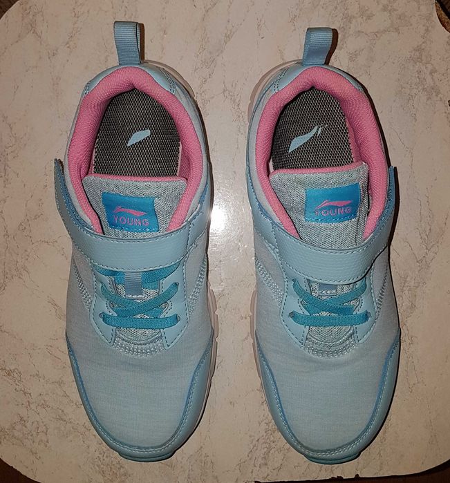 Кроссовки Li-ning 35 размер для девочки - подростка