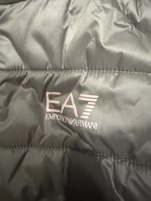 Оригинален Дамски Елек EA7