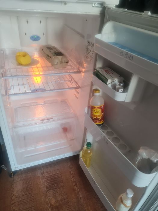 Холодильник LG  почти новый