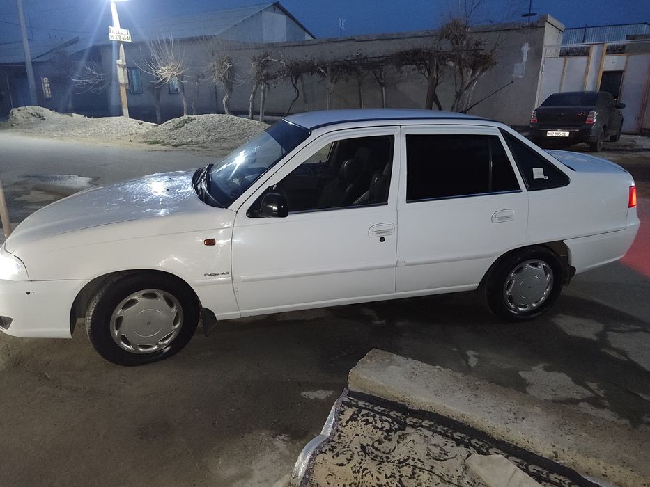 Neksiya2 sotiladi. Buxoro shaharda.