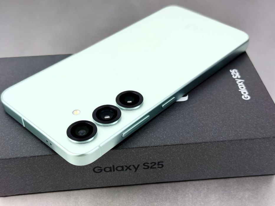 НОВ! Samsung Galaxy S25 5G 128GB 12RAM Mint Гаранция!