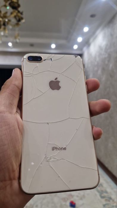 Айфон|IPhone 8+.