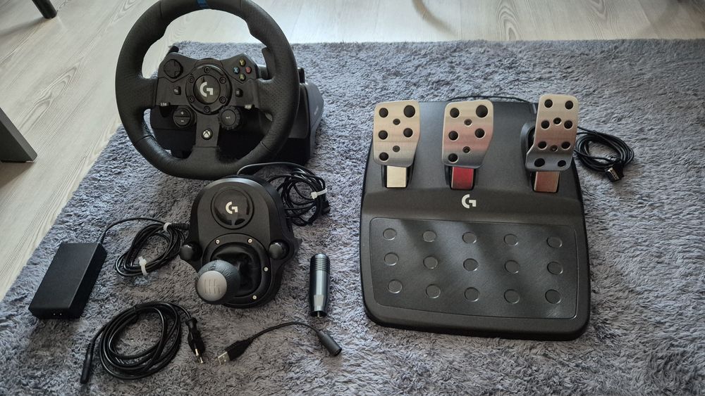 Volan LOGITECH G923 SE (cu schimbător)